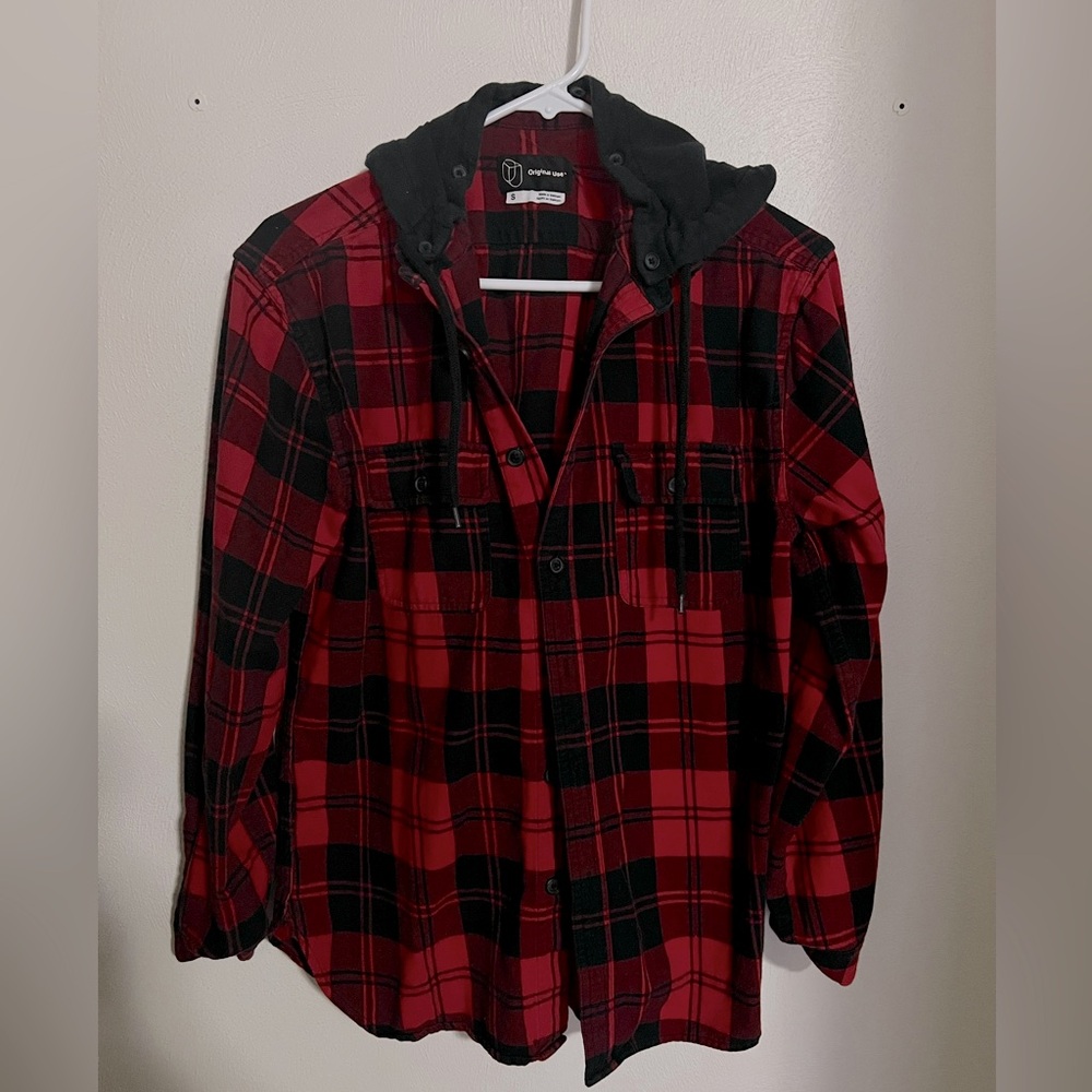 ORIGINAL USE Red and Black Flannel Button Down Shirt with Removable Hood Wms S‎